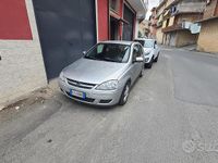 Usata Opel Corsa 69 CV (50 kW) 2005 Grigio Utilitaria