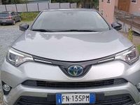 Usata Toyota RAV4 Hybrid 155 CV (114 kW) 2018 Argento SUV