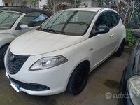 Usata Lancia Ypsilon S 69 CV (50 kW) 2014 Bianco Utilitaria