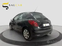 Usata Peugeot 207 90 CV (66 kW) 2007 Nero Berlina