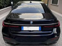 Usata BMW 730 M Sport 286 CV (210 kW) 2022 Nero Berlina