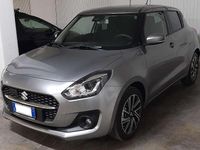 Usata Suzuki Swift 83 CV (61 kW) 2023 Argento Berlina