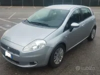 Usata Fiat Grande Punto 90 CV (66 kW) 2009 Grigio Utilitaria