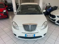 Usata Lancia Ypsilon 60 CV (44 kW) 2009 Bianco Utilitaria