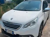 Usata Peugeot 2008 Allure 110 CV (80 kW) 2016 Bianco SUV