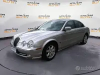 Usata Jaguar S-Type Executive 238 CV (175 kW) 2000 Grigio Berlina