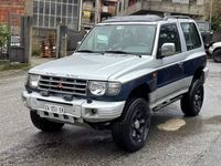 Usata Mitsubishi Pajero 99 CV (72 kW) 2000 Grigio SUV