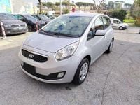 Usata Kia Venga 90 CV (66 kW) 2014 Argento Utilitaria