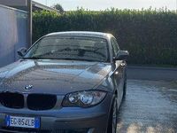 Usata BMW 118 143 CV (105 kW) 2011 Grigio Utilitaria