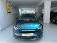 Usata Fiat 600 136 CV (100 kW) 2025 Blu metallizzato SUV