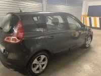 Usata Renault Scénic 110 CV (80 kW) 2011 Monovolume
