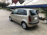 Usata Lancia Musa 90 CV (66 kW) 2007 Beige Monovolume