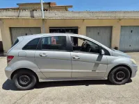 Usata Mercedes B180 109 CV (80 kW) 2011 Grigio Utilitaria