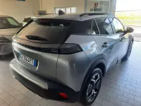Usata Peugeot 2008 Allure 131 CV (96 kW) 2025 Grigio artense SUV