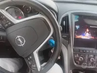 Usata Opel Astra 110 CV (80 kW) 2013 Bianco Berlina
