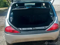 Usata Lancia Ypsilon 54 CV (39 kW) 2000 Grigio Utilitaria