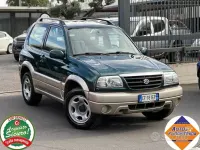 Usata Suzuki Grand Vitara 94 CV (69 kW) 2003 Verde SUV