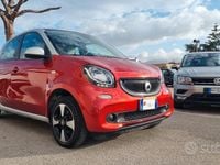 Usata Smart ForFour Prime 70 CV (51 kW) 2015 Rosso Utilitaria