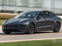 Usata Tesla Model 3 RWD 235 kW (320 CV) 2025 Grigio Berlina