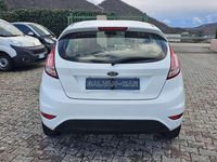 Usata Ford Fiesta Business Edition 95 CV (69 kW) 2016 Bianco Berlina