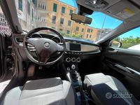 Usata Alfa Romeo Giulietta 170 CV (125 kW) 2011 Grigio Berlina