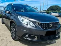 Usata Peugeot 2008 Active 99 CV (72 kW) 2016 Grigio SUV