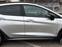 Usata Ford Fiesta Active 101 CV (74 kW) 2019 Argento Utilitaria