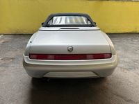 Begagnad Alfa Romeo Spider 155 HK (114 kW) 1999 Silver Cab