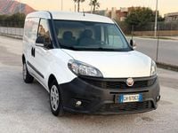 Usado Fiat Doblò 105 HP (77 kW) 2021 Branco Monovolume