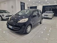 Usata Peugeot 107 68 CV (50 kW) 2007 Nero Utilitaria