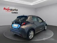 Usata Toyota Yaris Business Edition 116 CV (85 kW) 2021 Grigio Utilitaria