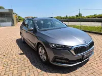 Usata Skoda Octavia Executive 116 CV (85 kW) 2022 Grigio Station wagon