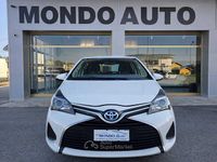 Usata Toyota Yaris Hybrid Active 101 CV (74 kW) 2017 Bianco Berlina