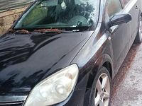 Usata Opel Astra 82 CV (60 kW) 2007 Nero Station wagon