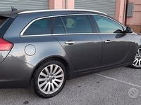 Usata Opel Insignia 160 CV (117 kW) 2011 Grigio Berlina