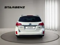 Usata Subaru Outback 150 CV (110 kW) 2014 Bianco Station wagon