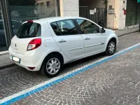 Usata Renault Clio II 58 CV (42 kW) 2010 Bianco Berlina
