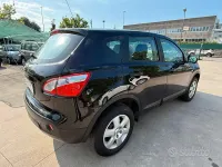 Usata Nissan Qashqai 117 CV (86 kW) 2011 Rosso SUV