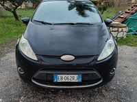 Usata Ford Fiesta 68 CV (50 kW) 2010 Nero Berlina