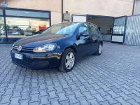 Usata VW Golf VI Comfortline 105 CV (77 kW) 2010 Nero Utilitaria