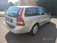 Usata Volvo V50 170 CV (125 kW) 2006 Grigio Station wagon
