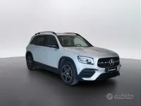 Usata Mercedes GLB200 Premium 150 CV (110 kW) 2022 Argento iridio metallizzato SUV