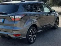 Usata Ford Kuga ST-Line 2017 Grigio SUV