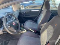 Usata Fiat Grande Punto Dynamic 75 CV (55 kW) 2011 Nero Utilitaria