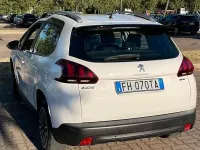 Usata Peugeot 2008 82 CV (60 kW) 2017 Bianco SUV