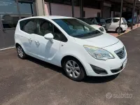 Usata Opel Meriva 110 CV (80 kW) 2011 Bianco Monovolume