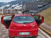 Usata Alfa Romeo 147 105 CV (77 kW) 2006 Rosso Utilitaria