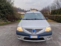 Usata Dacia Logan MCV Lauréate 70 CV (51 kW) 2007 Grigio Station wagon