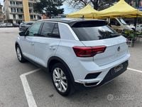 Usata VW T-Roc Advance 150 CV (110 kW) 2019 Bianco SUV