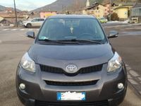 usata Toyota Urban Cruiser 1.4 d-4d Luxury Awd